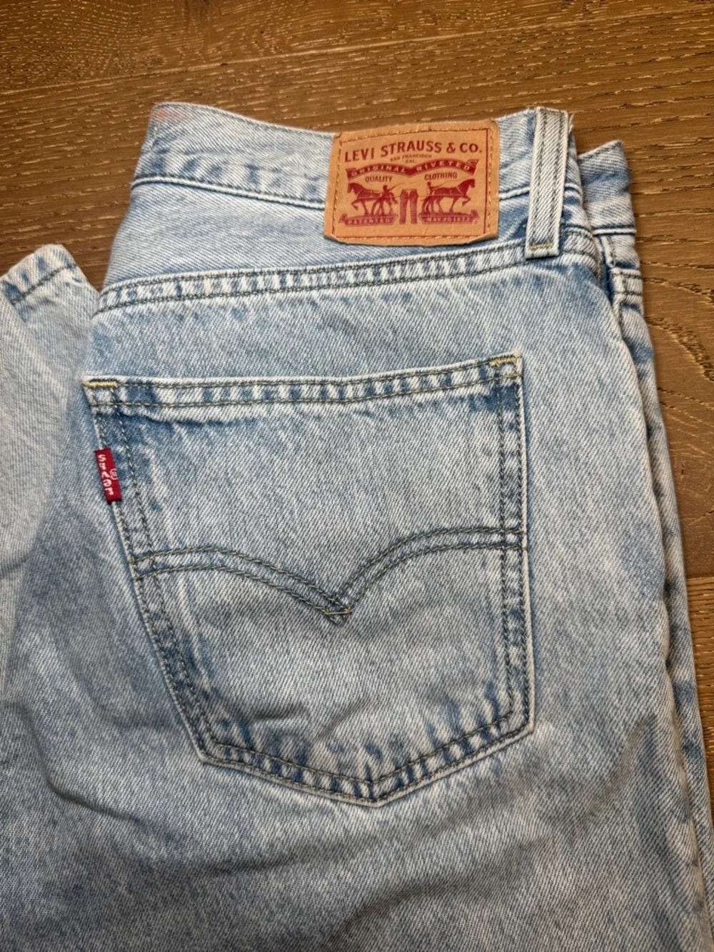 Levi’s Low Pro Straight Jeans Size 27 Light Wash Low Rise Y2K - Picture 6 of 7